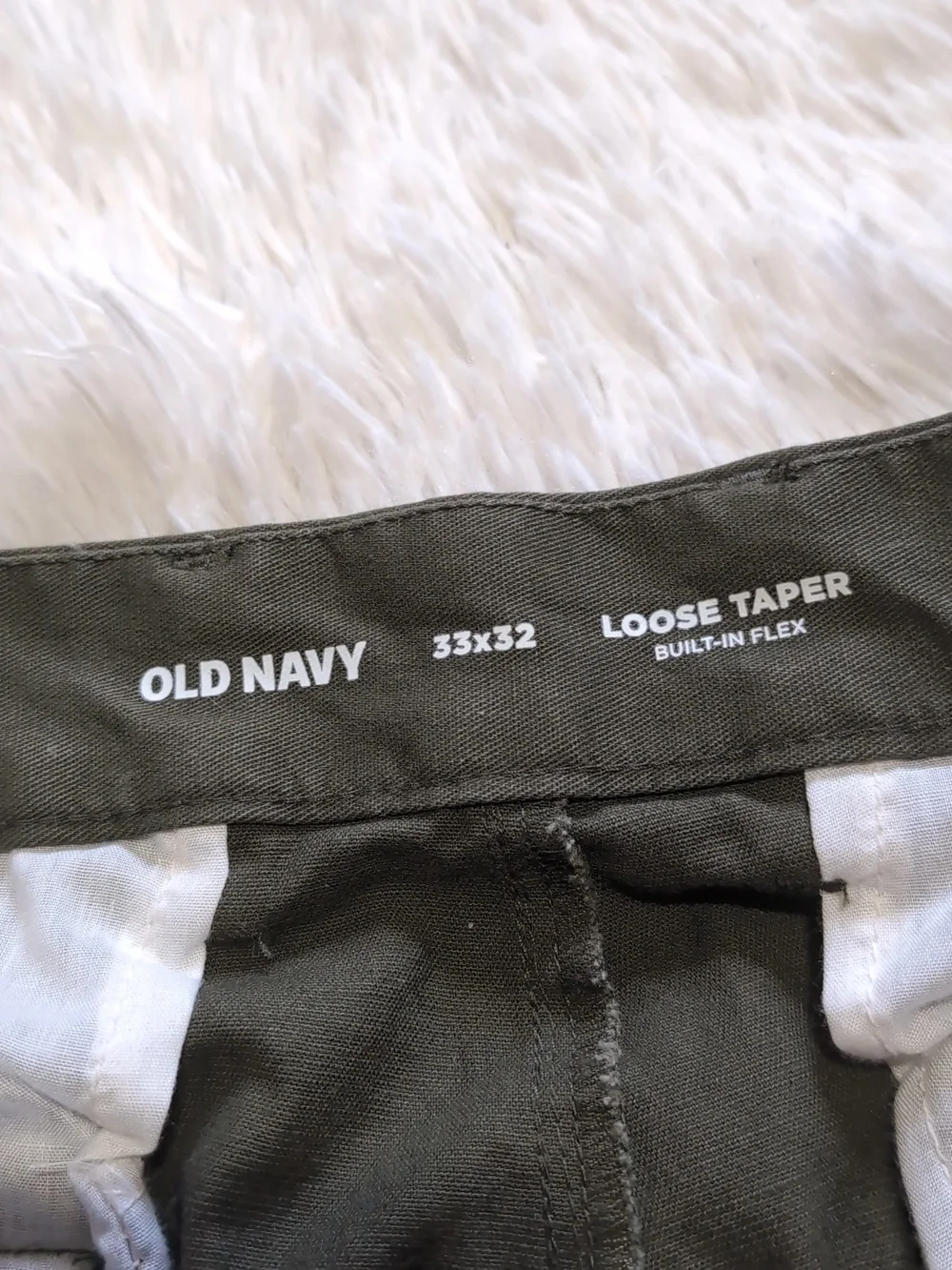 Old Navy Olive Green Loose Taper Built-In Flex Chino Ankle Pants Size 33x32 - Picture 10 of 15